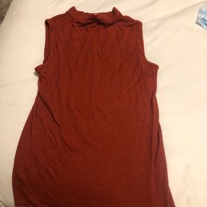 Sleeveless ribbed tank